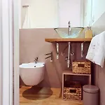 Apartment N&l *
