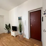 N&l Apartment *